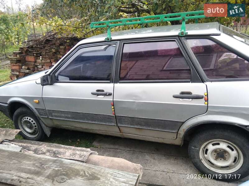 Хетчбек ВАЗ / Lada 2109 2001 в Новгород-Сіверському фото 10 Хетчбек ВАЗ / Lada 2109 2001 в Новгород-Сіверському