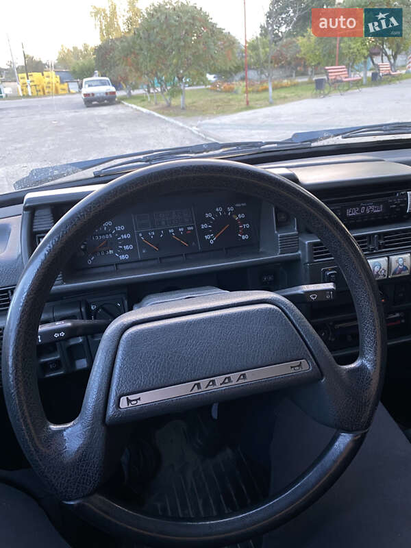 Хэтчбек ВАЗ / Lada 2109 2005 в Харькове