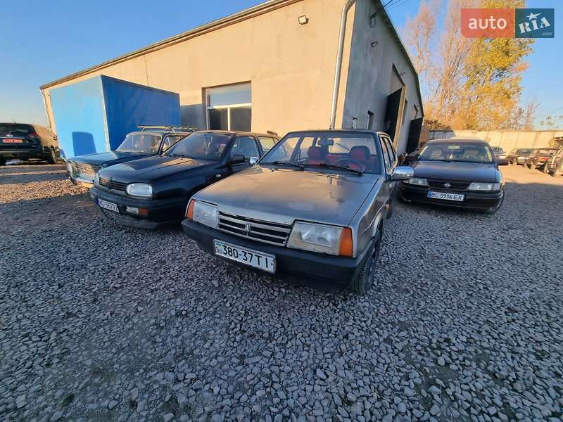 Хэтчбек ВАЗ / Lada 2109 1994 в Кременце фото 10 Хэтчбек ВАЗ / Lada 2109 1994 в Кременце