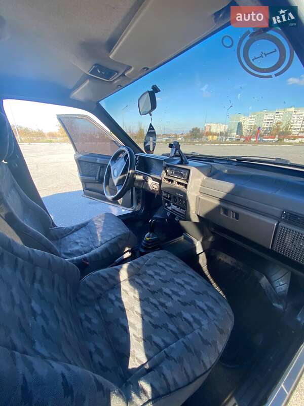 Хетчбек ВАЗ / Lada 2109 2001 в Запоріжжі фото 10 Хетчбек ВАЗ / Lada 2109 2001 в Запоріжжі