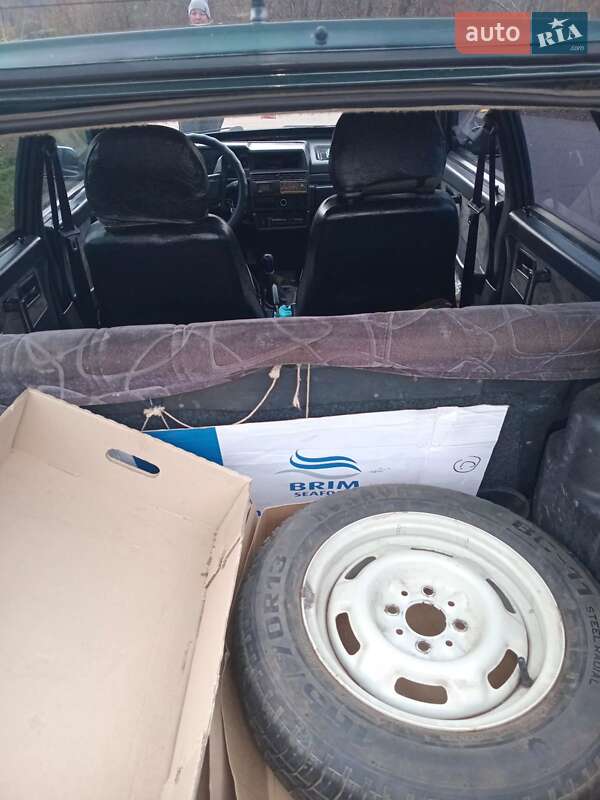 Хетчбек ВАЗ / Lada 2109 2003 в Гребінці фото 3 Хетчбек ВАЗ / Lada 2109 2003 в Гребінці