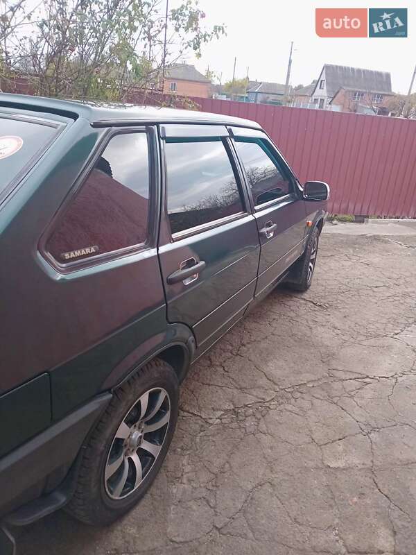 Хетчбек ВАЗ / Lada 2109 2003 в Гребінці фото 12 Хетчбек ВАЗ / Lada 2109 2003 в Гребінці