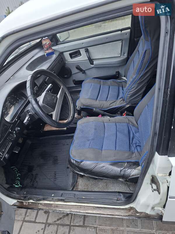 Хэтчбек ВАЗ / Lada 2109 1996 в Запорожье фото 5 Хэтчбек ВАЗ / Lada 2109 1996 в Запорожье