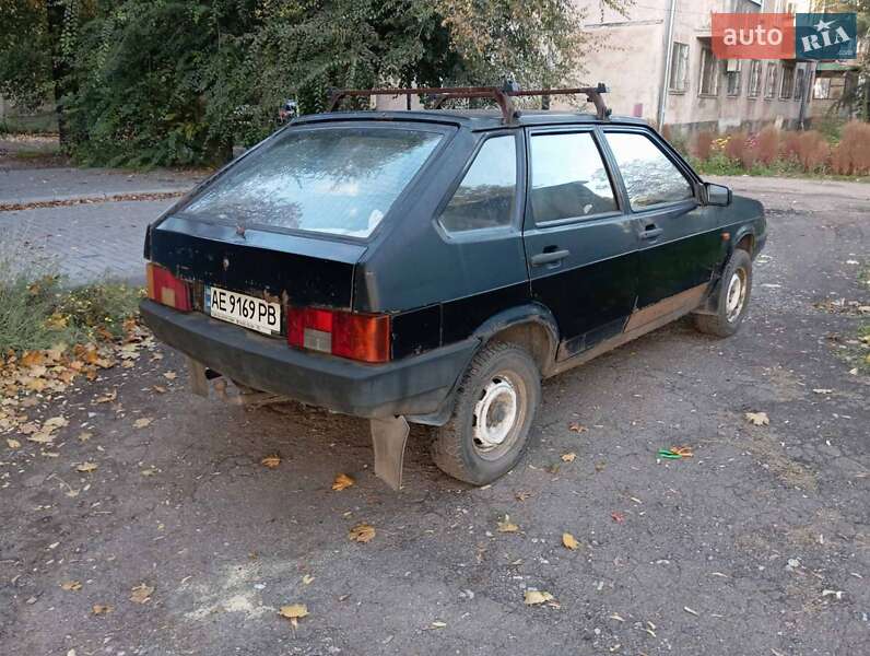 Хэтчбек ВАЗ / Lada 2109 2003 в Кривом Роге фото 5 Хэтчбек ВАЗ / Lada 2109 2003 в Кривом Роге