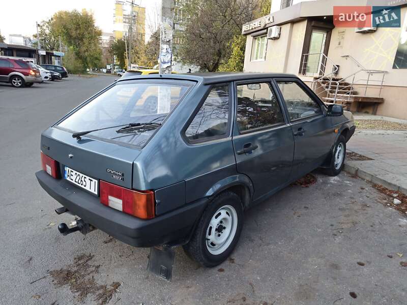 Хэтчбек ВАЗ / Lada 2109 2002 в Новомосковске