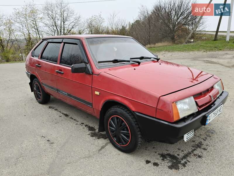 Хэтчбек ВАЗ / Lada 2109 1991 в Лысянке
