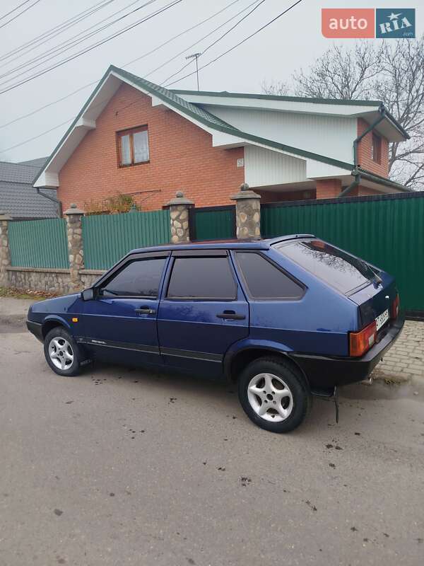 Хэтчбек ВАЗ / Lada 2109 2004 в Коломые фото 3 Хэтчбек ВАЗ / Lada 2109 2004 в Коломые