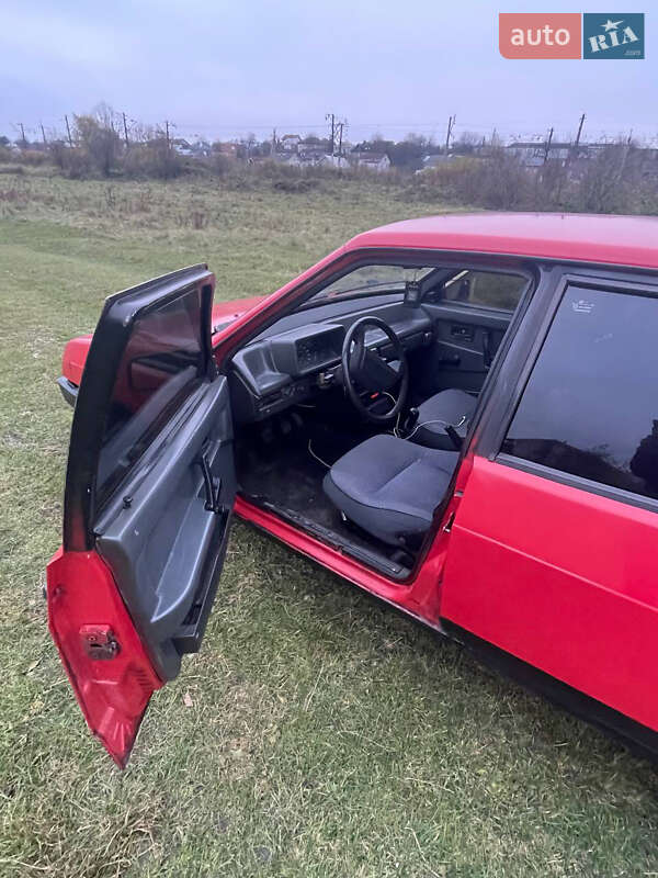 Хэтчбек ВАЗ / Lada 2109 1990 в Львове