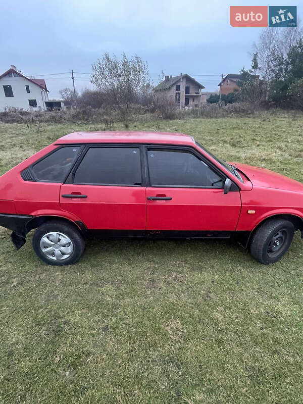 Хэтчбек ВАЗ / Lada 2109 1990 в Львове