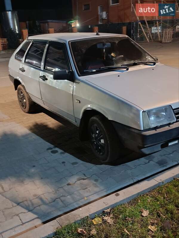 Хэтчбек ВАЗ / Lada 2109 2005 в Хмельнике фото 5 Хэтчбек ВАЗ / Lada 2109 2005 в Хмельнике