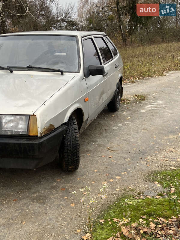 Хэтчбек ВАЗ / Lada 2109 2006 в Почаеве фото 7 Хэтчбек ВАЗ / Lada 2109 2006 в Почаеве