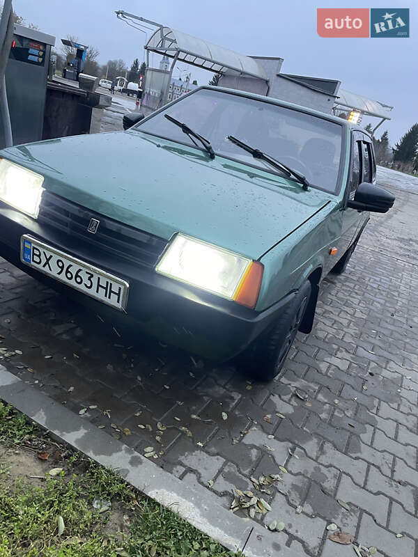 Хэтчбек ВАЗ / Lada 2109 2008 в Деражне