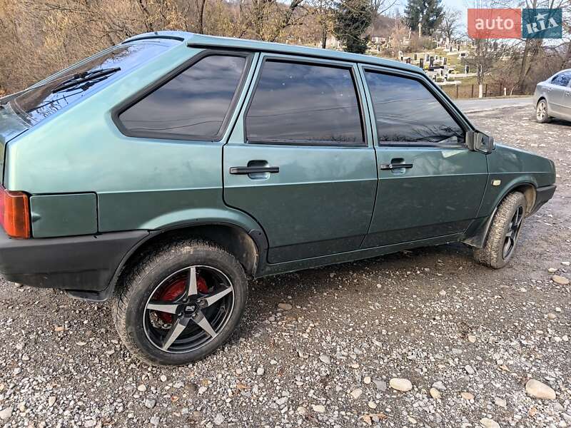 Хетчбек ВАЗ / Lada 2109 2007 в Сваляві