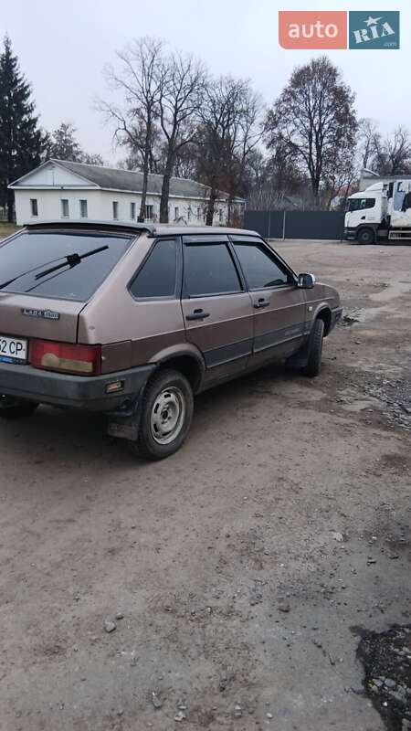 Хэтчбек ВАЗ / Lada 2109 1994 в Новгород-Северском фото 4 Хэтчбек ВАЗ / Lada 2109 1994 в Новгород-Северском