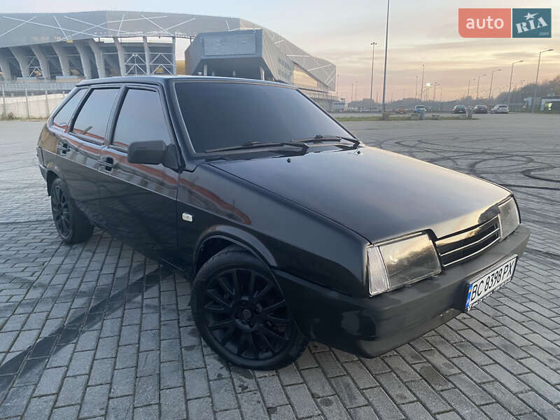 Хетчбек ВАЗ / Lada 2109 2003 в Львові фото 5 Хетчбек ВАЗ / Lada 2109 2003 в Львові