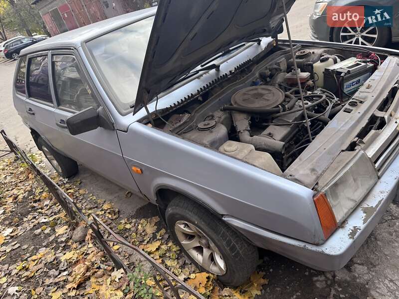 Хетчбек ВАЗ / Lada 2109 1987 в Запоріжжі фото 4 Хетчбек ВАЗ / Lada 2109 1987 в Запоріжжі