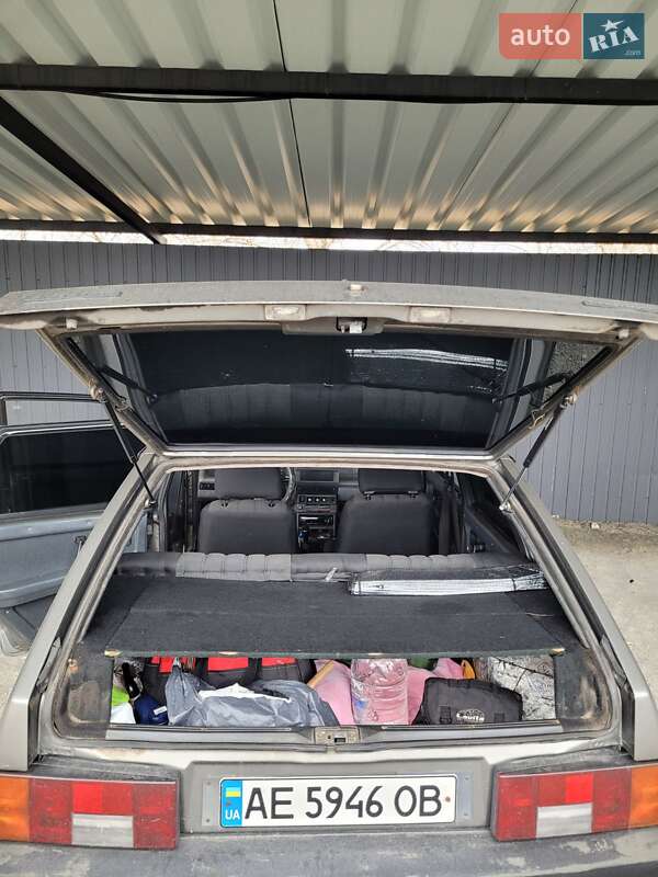 Хетчбек ВАЗ / Lada 2109 1991 в Кам'янському фото 7 Хетчбек ВАЗ / Lada 2109 1991 в Кам'янському