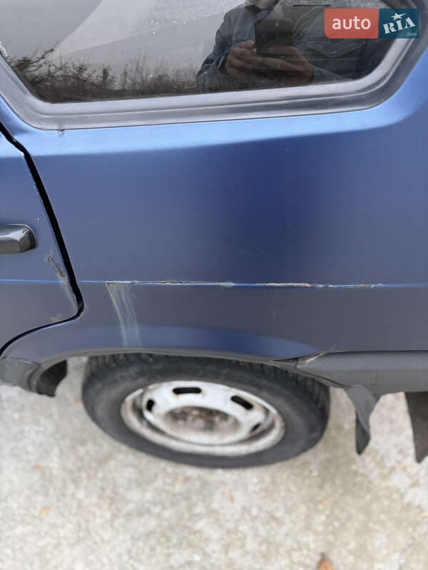 Хэтчбек ВАЗ / Lada 2109 2004 в Киеве