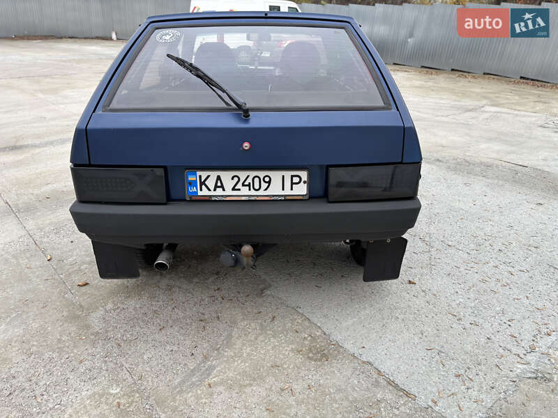 Хэтчбек ВАЗ / Lada 2109 2004 в Киеве