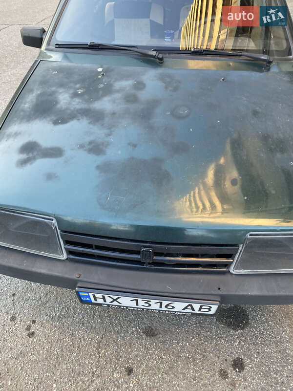 Хэтчбек ВАЗ / Lada 2109 2003 в Запорожье фото 4 Хэтчбек ВАЗ / Lada 2109 2003 в Запорожье