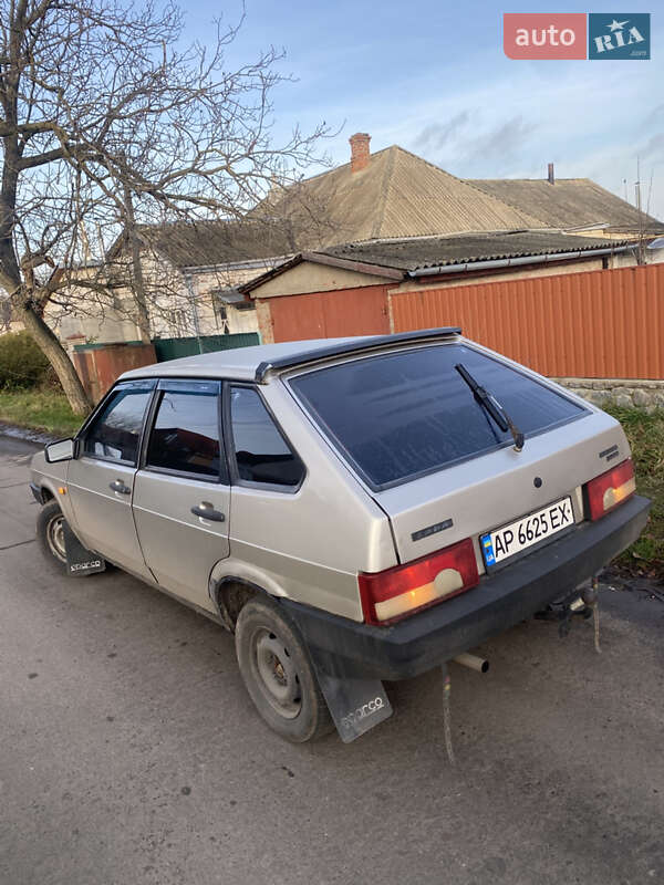Хэтчбек ВАЗ / Lada 2109 1999 в Умани фото 4 Хэтчбек ВАЗ / Lada 2109 1999 в Умани