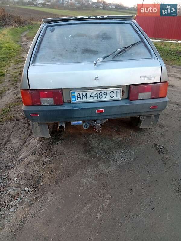 Хетчбек ВАЗ / Lada 2109 2001 в Тульчині