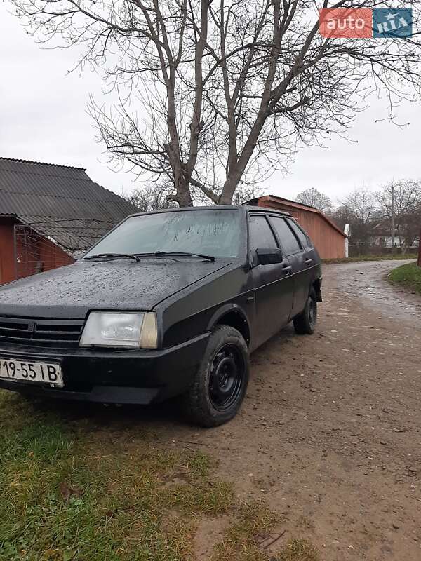Хэтчбек ВАЗ / Lada 2109 1989 в Ивано-Франковске фото 4 Хэтчбек ВАЗ / Lada 2109 1989 в Ивано-Франковске