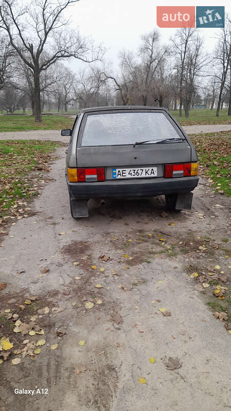 Хэтчбек ВАЗ / Lada 2109 1989 в Никополе фото 3 Хэтчбек ВАЗ / Lada 2109 1989 в Никополе