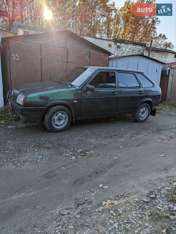 Хэтчбек ВАЗ / Lada 2109 2003 в Львове