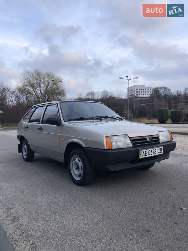 Хэтчбек ВАЗ / Lada 2109 2007 в Днепре фото 3 Хэтчбек ВАЗ / Lada 2109 2007 в Днепре