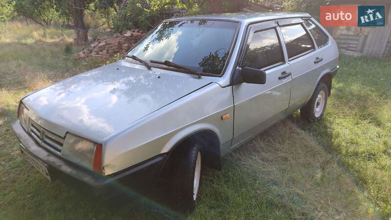 Хэтчбек ВАЗ / Lada 2109 1992 в Кропивницком фото 2 Хэтчбек ВАЗ / Lada 2109 1992 в Кропивницком