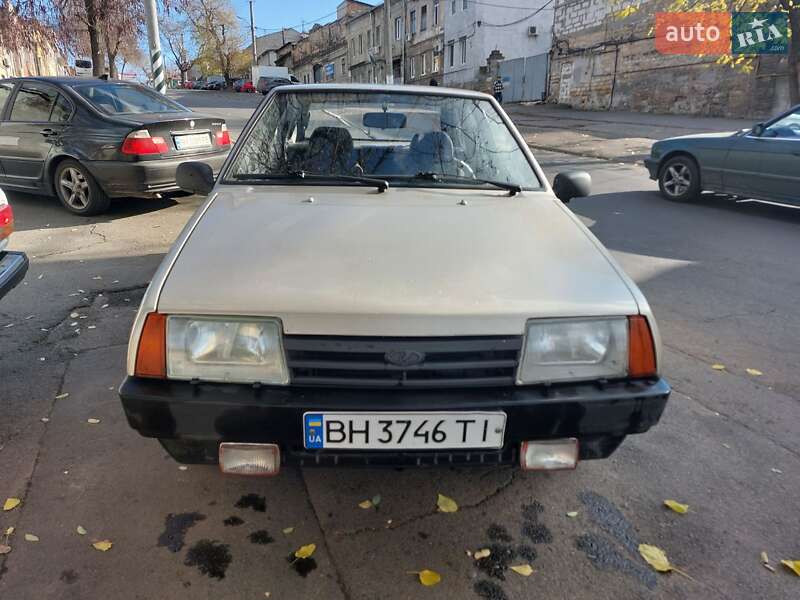 Хэтчбек ВАЗ / Lada 2109 1998 в Одессе