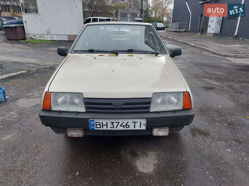 Хэтчбек ВАЗ / Lada 2109 1998 в Одессе