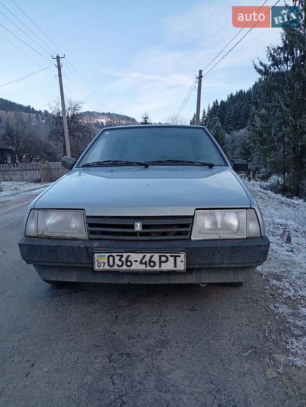 Хетчбек ВАЗ / Lada 2109 2001 в Міжгір'ї