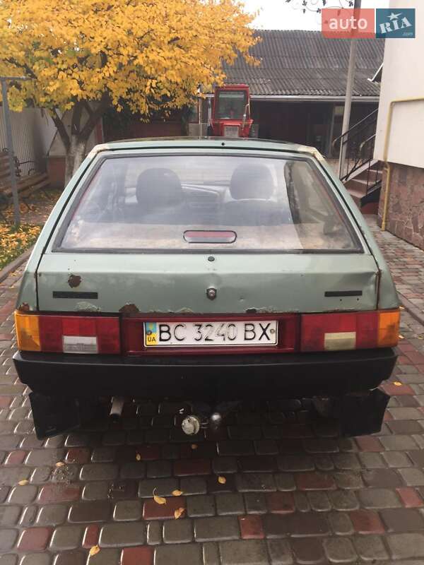 Хэтчбек ВАЗ / Lada 2109 2008 в Золочеве