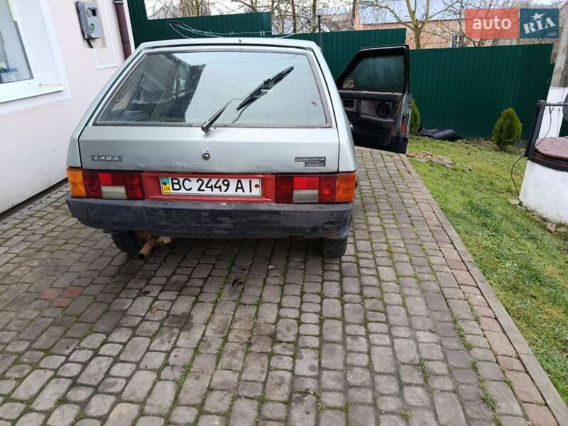 Хэтчбек ВАЗ / Lada 2109 1993 в Львове фото 4 Хэтчбек ВАЗ / Lada 2109 1993 в Львове