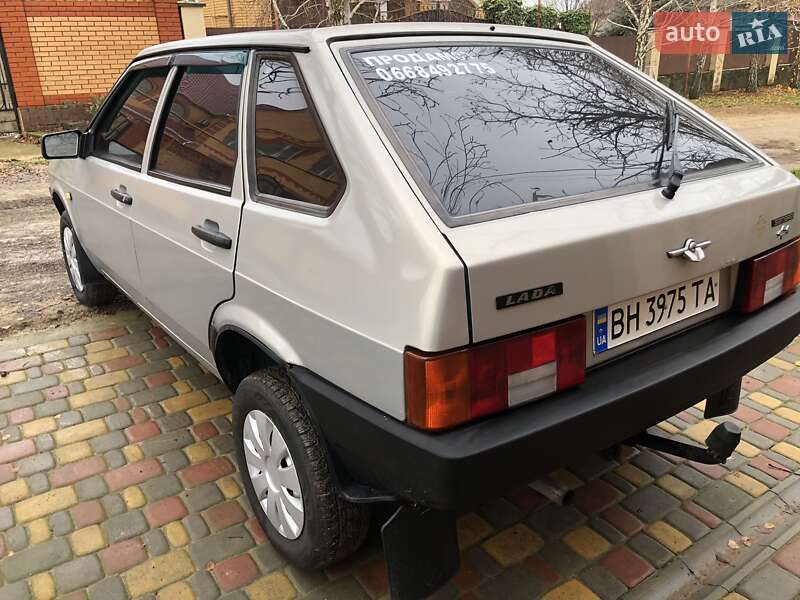 Хэтчбек ВАЗ / Lada 2109 2007 в Теплодаре