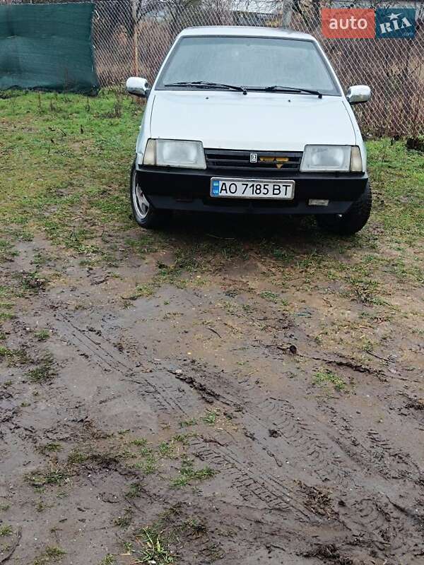 Хэтчбек ВАЗ / Lada 2109 2004 в Днепре фото Хэтчбек ВАЗ / Lada 2109 2004 в Днепре