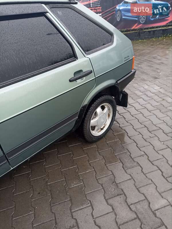 Хэтчбек ВАЗ / Lada 2109 2006 в Теребовле