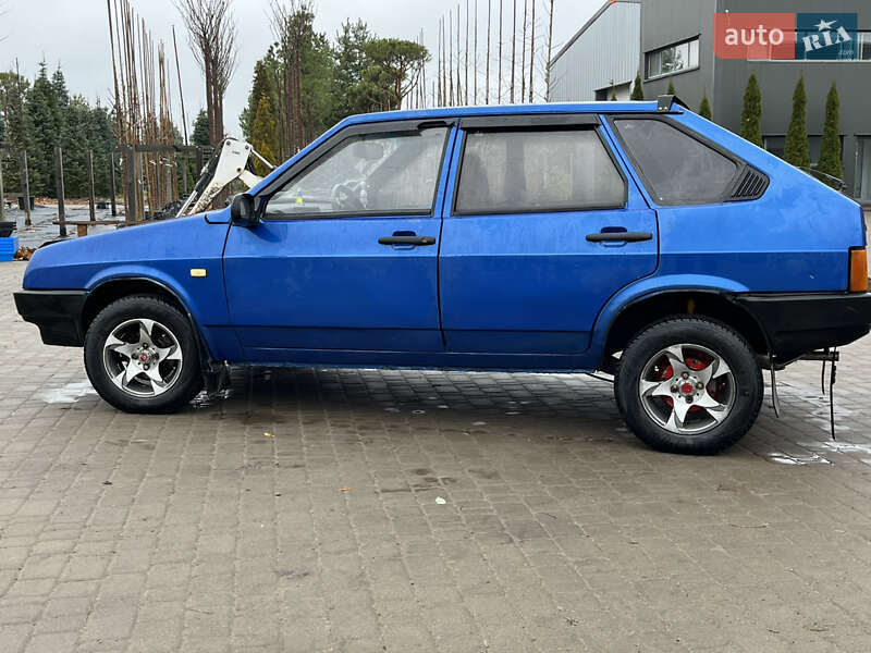 Хэтчбек ВАЗ / Lada 2109 1989 в Киеве