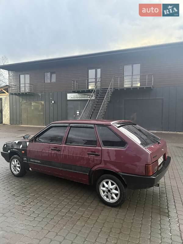 Хэтчбек ВАЗ / Lada 2109 2006 в Надворной