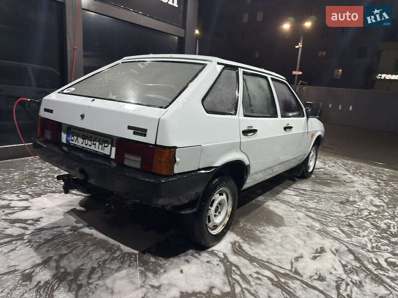 Хэтчбек ВАЗ / Lada 2109 1992 в Каменец-Подольском