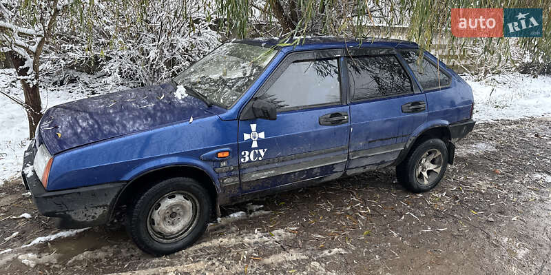 Хетчбек ВАЗ / Lada 2109 2002 в Львові