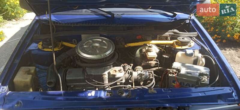 Хетчбек ВАЗ / Lada 2109 2000 в Харкові