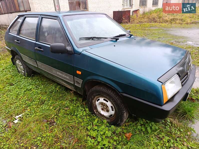 Хетчбек ВАЗ / Lada 2109 2001 в Рудки