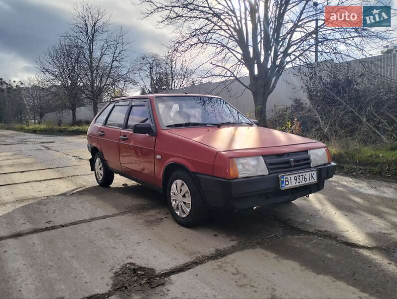 Хэтчбек ВАЗ / Lada 2109 1993 в Светловодске