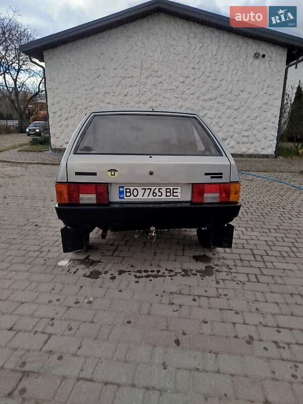 Хэтчбек ВАЗ / Lada 2109 2004 в Косове