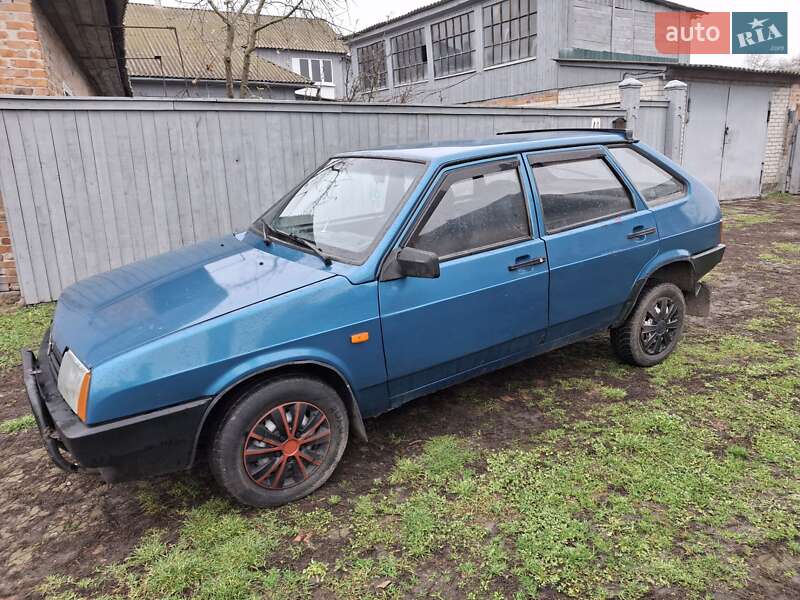 Хэтчбек ВАЗ / Lada 2109 1999 в Конотопе