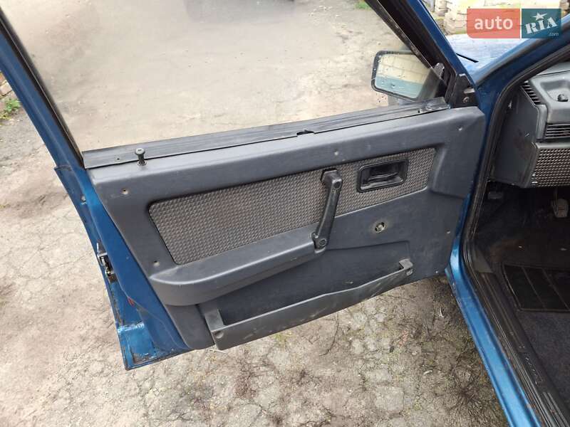 Хэтчбек ВАЗ / Lada 2109 1999 в Конотопе