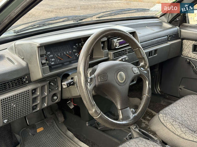 Хэтчбек ВАЗ / Lada 2109 2006 в Днепре